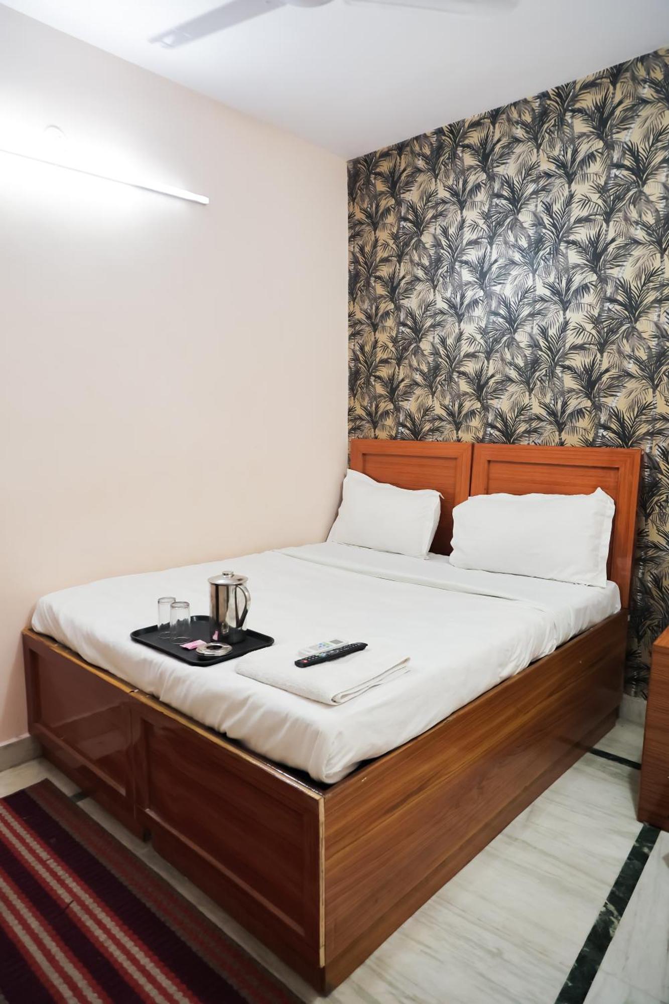 Mannat Stay Hotel - Laxmi Nagar Nueva Delhi Exterior foto